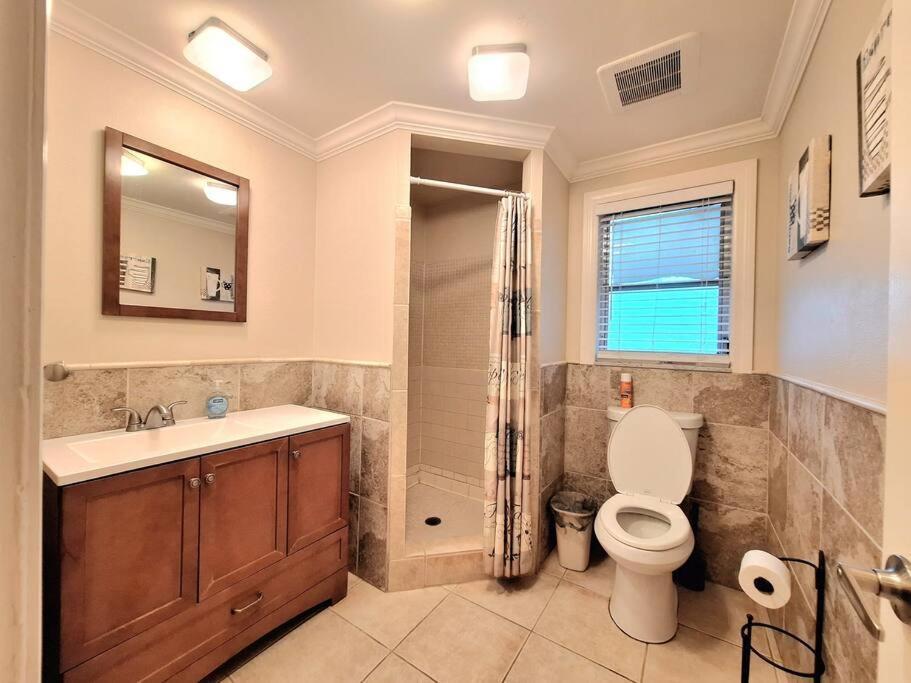 Vacation Home On Alligator Drive Woodmere Exterior foto